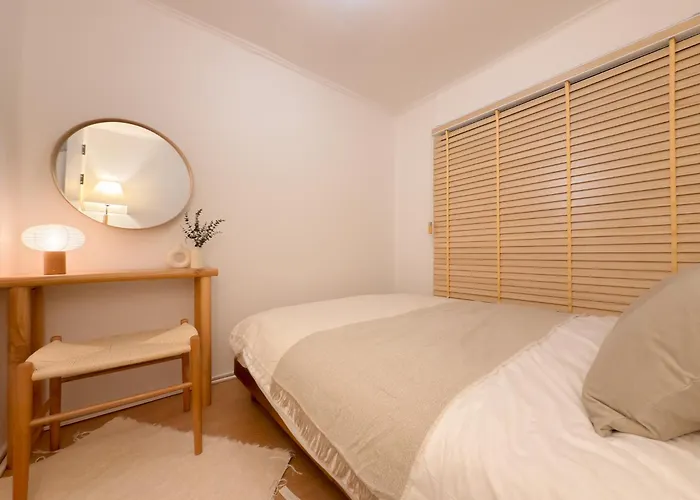 Ara Hapjeong Station 3 Minutes 8 People Hongdae Hangang Mangwon Market Within Walking Distance Hot Place Yg 首爾