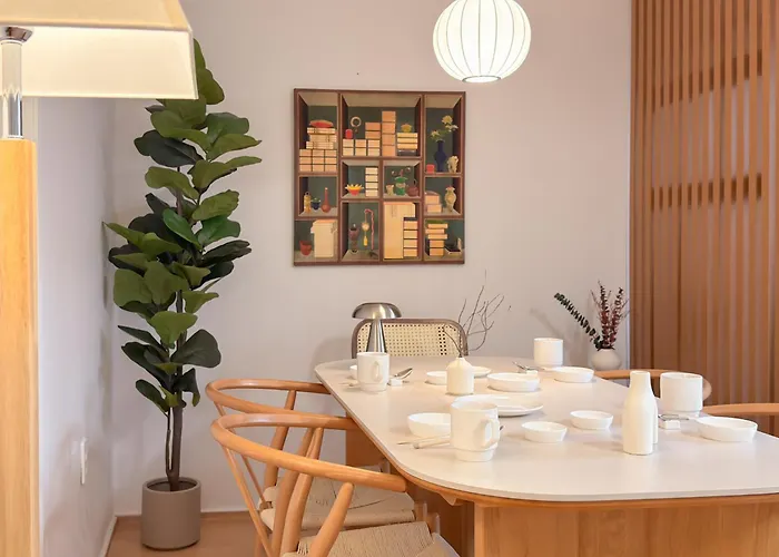 Ara Hapjeong Station 3 Minutes 8 People Hongdae Hangang Mangwon Market Within Walking Distance Hot Place Yg 首爾
